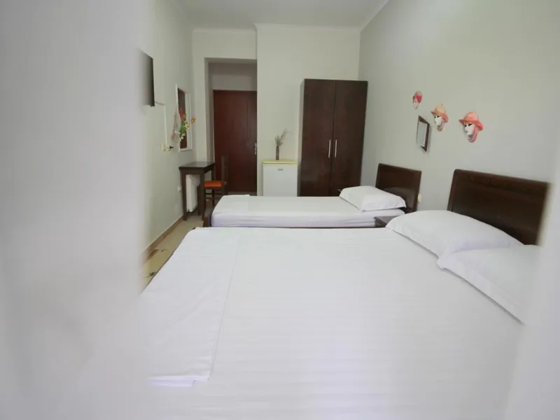 Habitación Triple Confort de 28 m² con balcón en Elena Hotel, Saranda